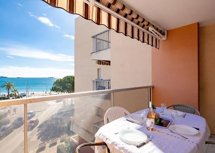Apartment Le Capitole-3 By Interhome