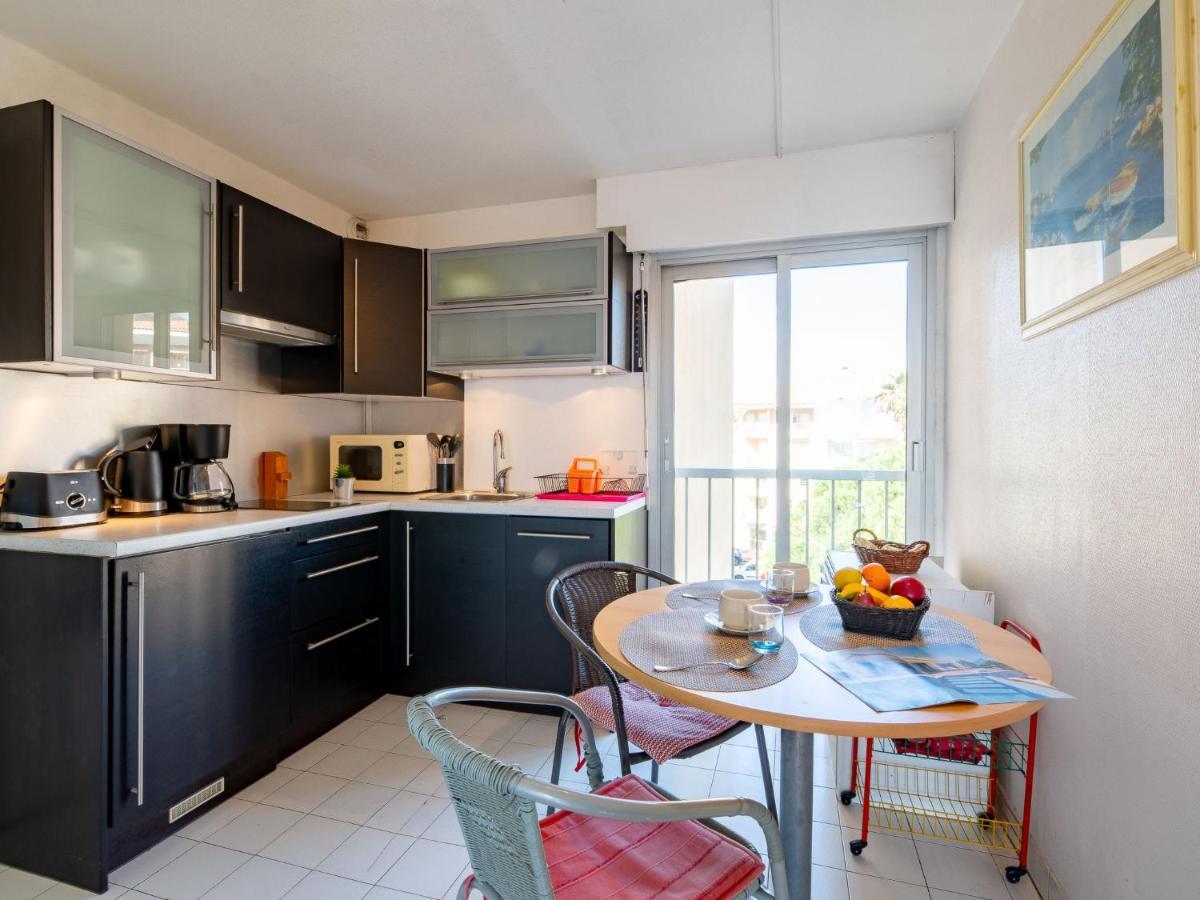 Le Capitole-3 By Interhome Frejus