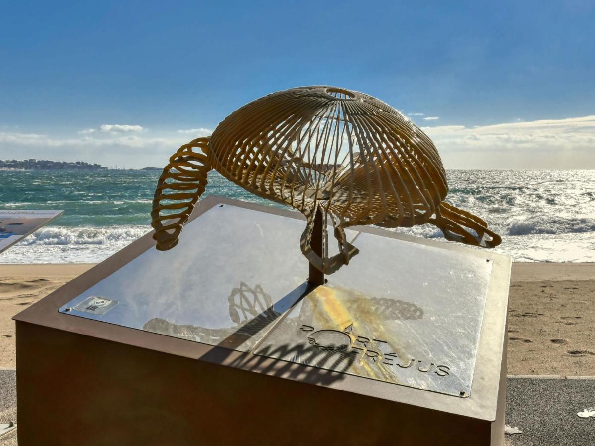 Le Capitole-3 By Interhome * Frejus
